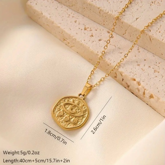 18K Gold Plated Vintage Necklace - Picture 2 of 5